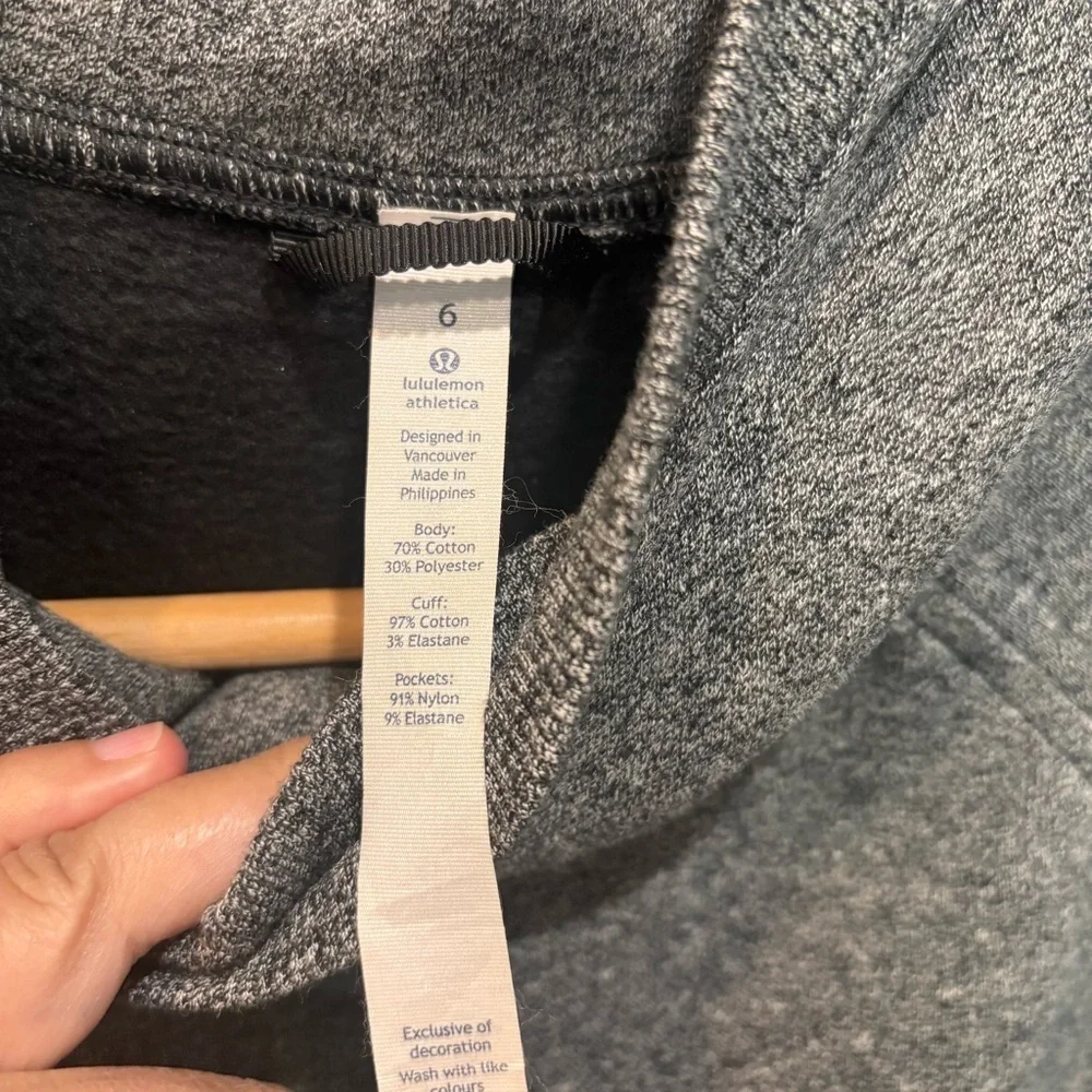 Lululemon Pullover Hoodie Sweatshirt Women’s Size 6